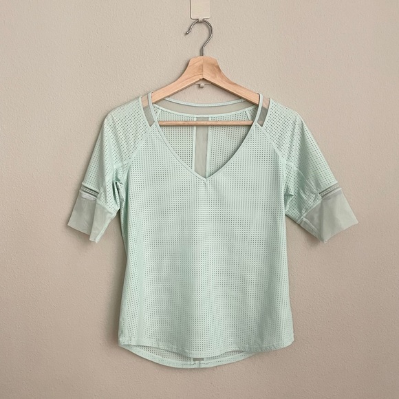 LULULEMON sea mist var-city 1/2 sleeve tech top - Picture 3 of 8